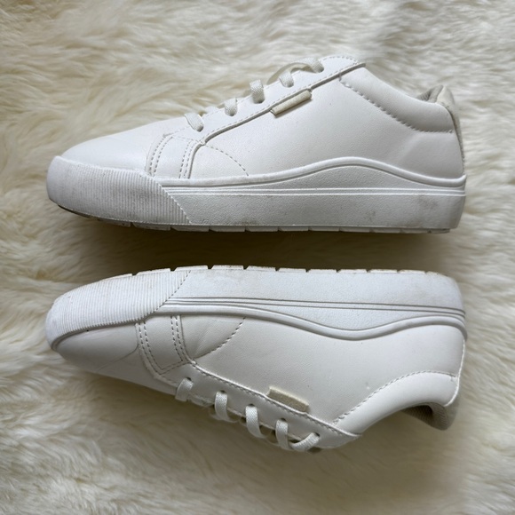 Dr. Scholl's Shoes Girls  Faux Leather Casual And Fashion Sneakers size 3M - Picture 2 of 7